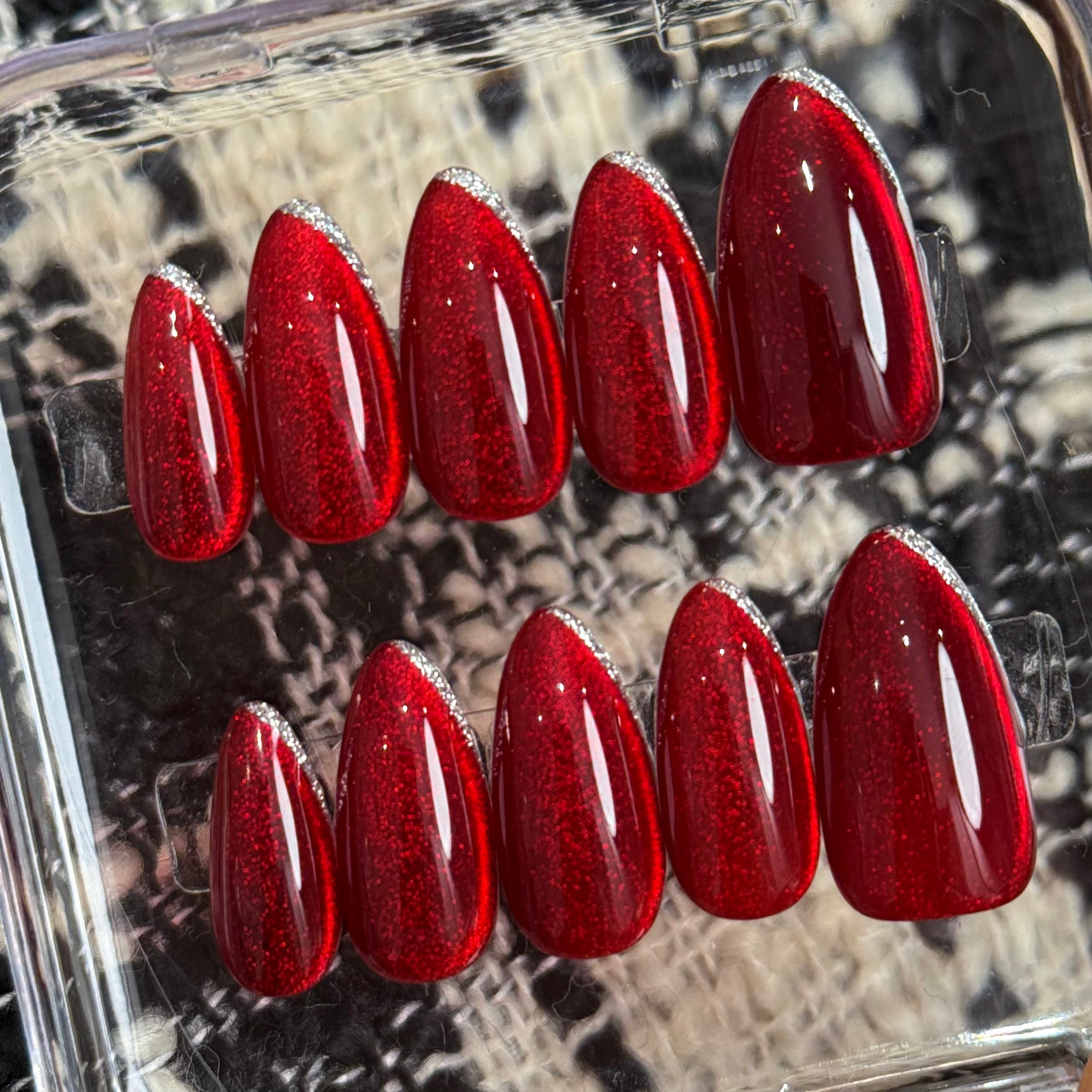 Image of Mary Queen Cat-Eye, Handmade Press On Nails,Salon Premium Quality ,10pcs,Puffcat-Nail