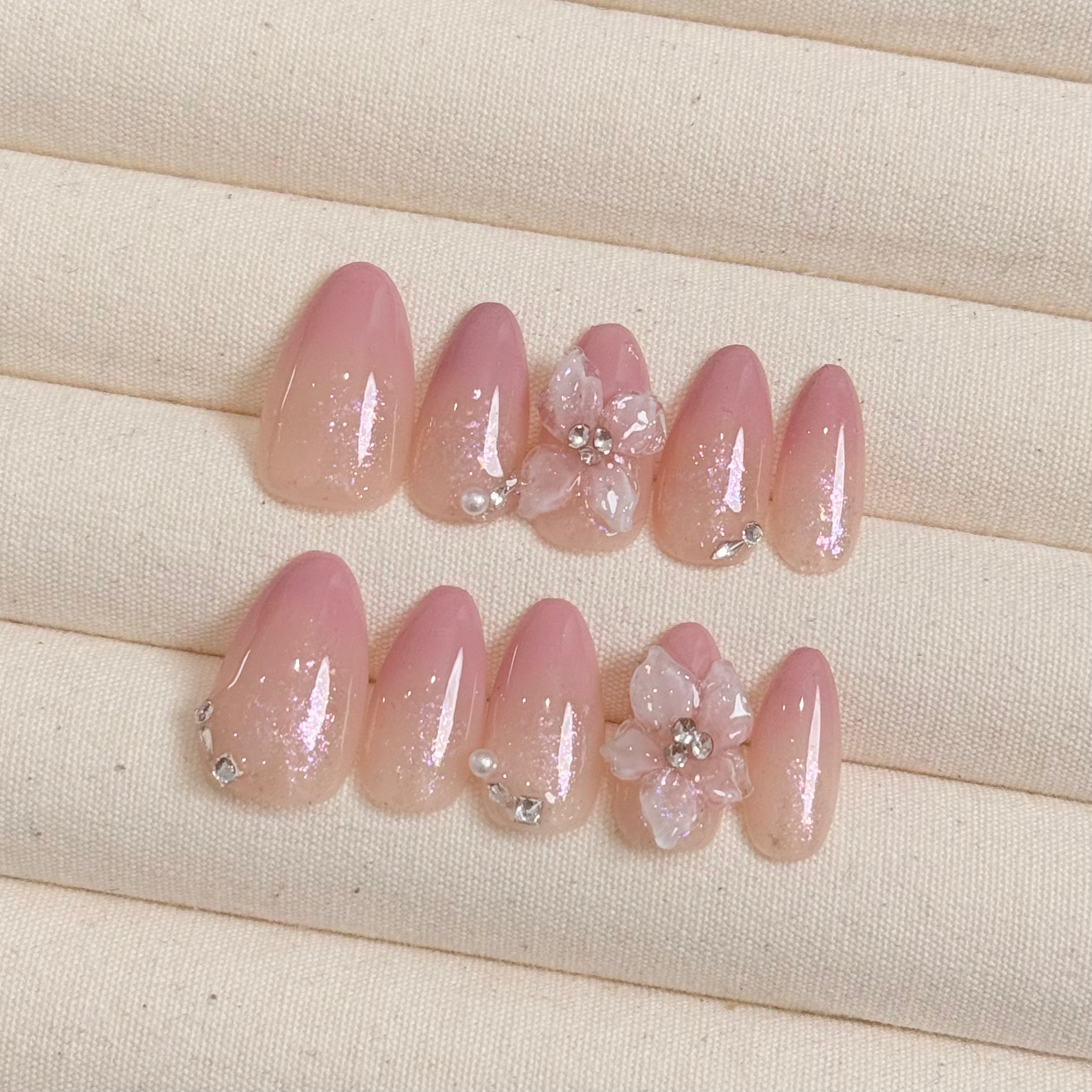 Blossom Kiss, Handmade Press On Nails,Salon Premium Quality ,10pcs,Puffcat-Nail