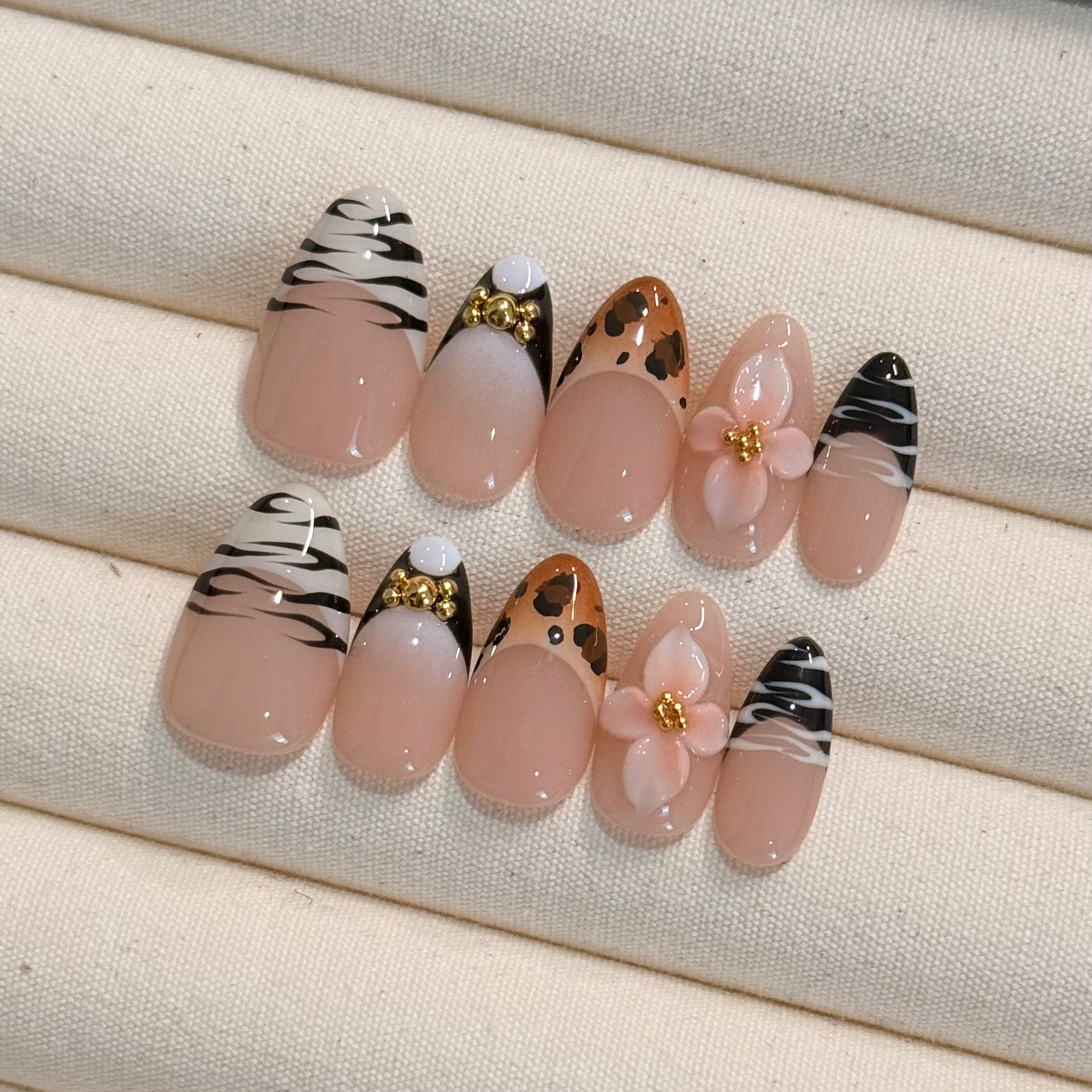 Wild Bloom, Handmade Press On Nails,Salon Premium Quality ,10pcs,Puffcat-Nail Comfort