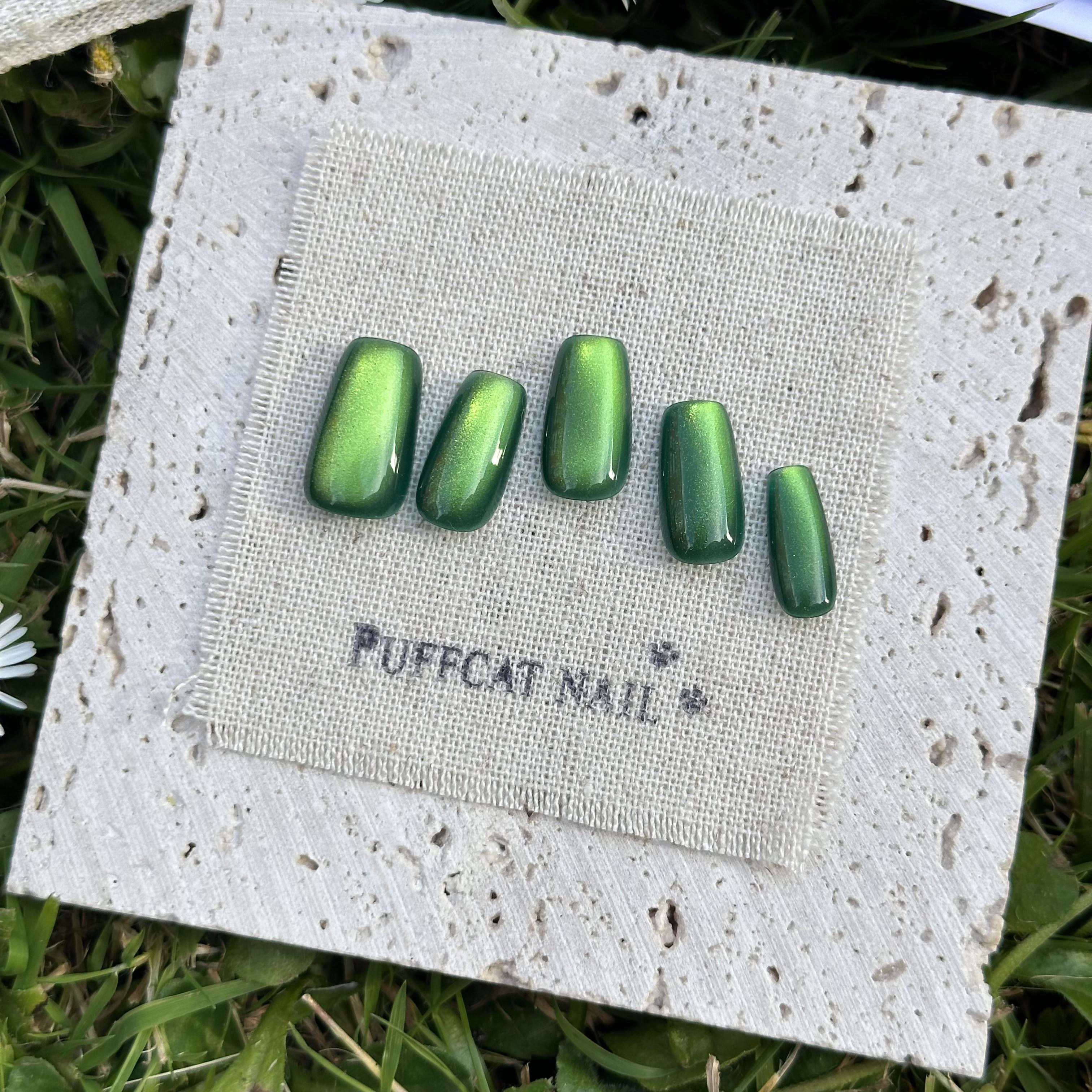 Basil Cat-Eye