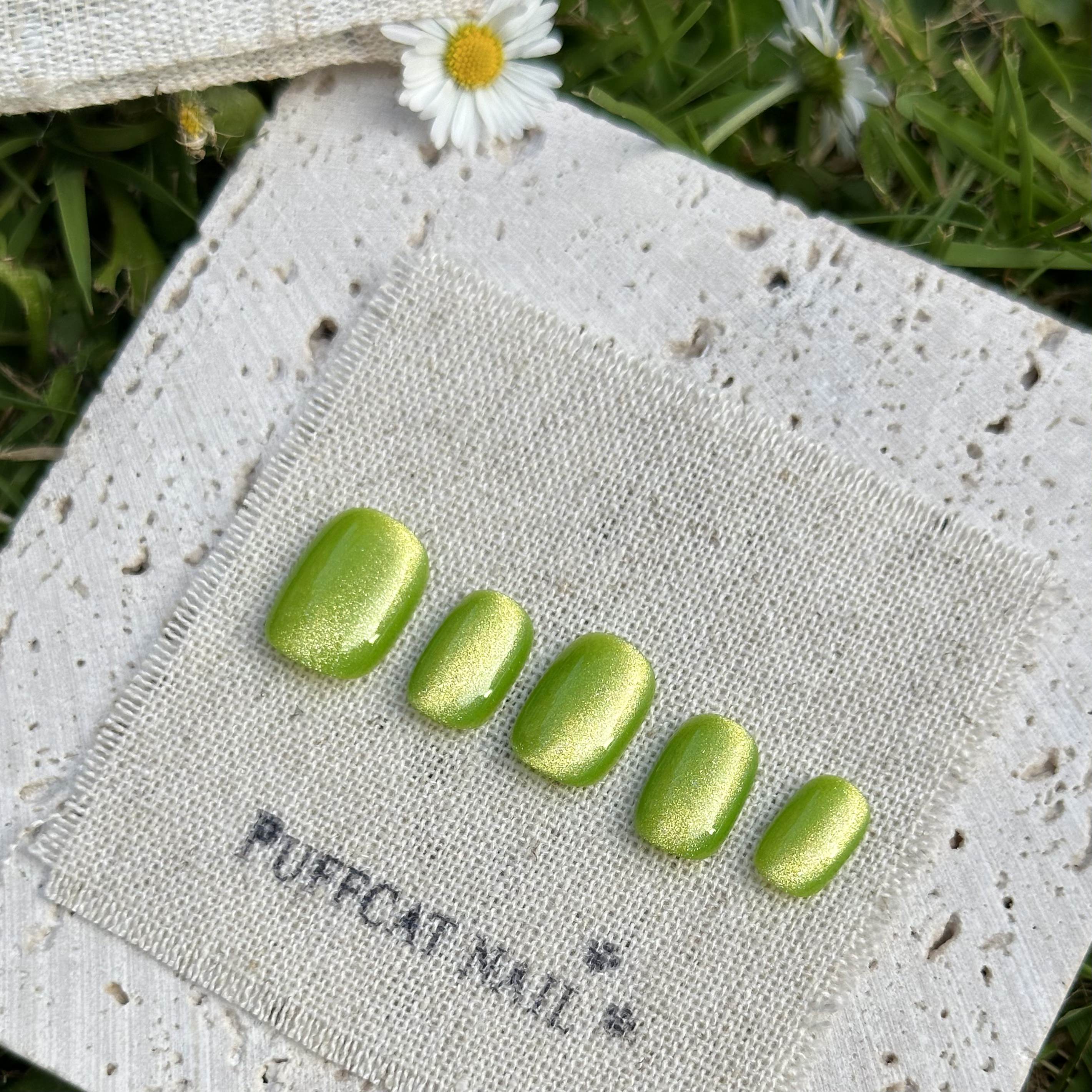 Image of Green grape Cat-Eye