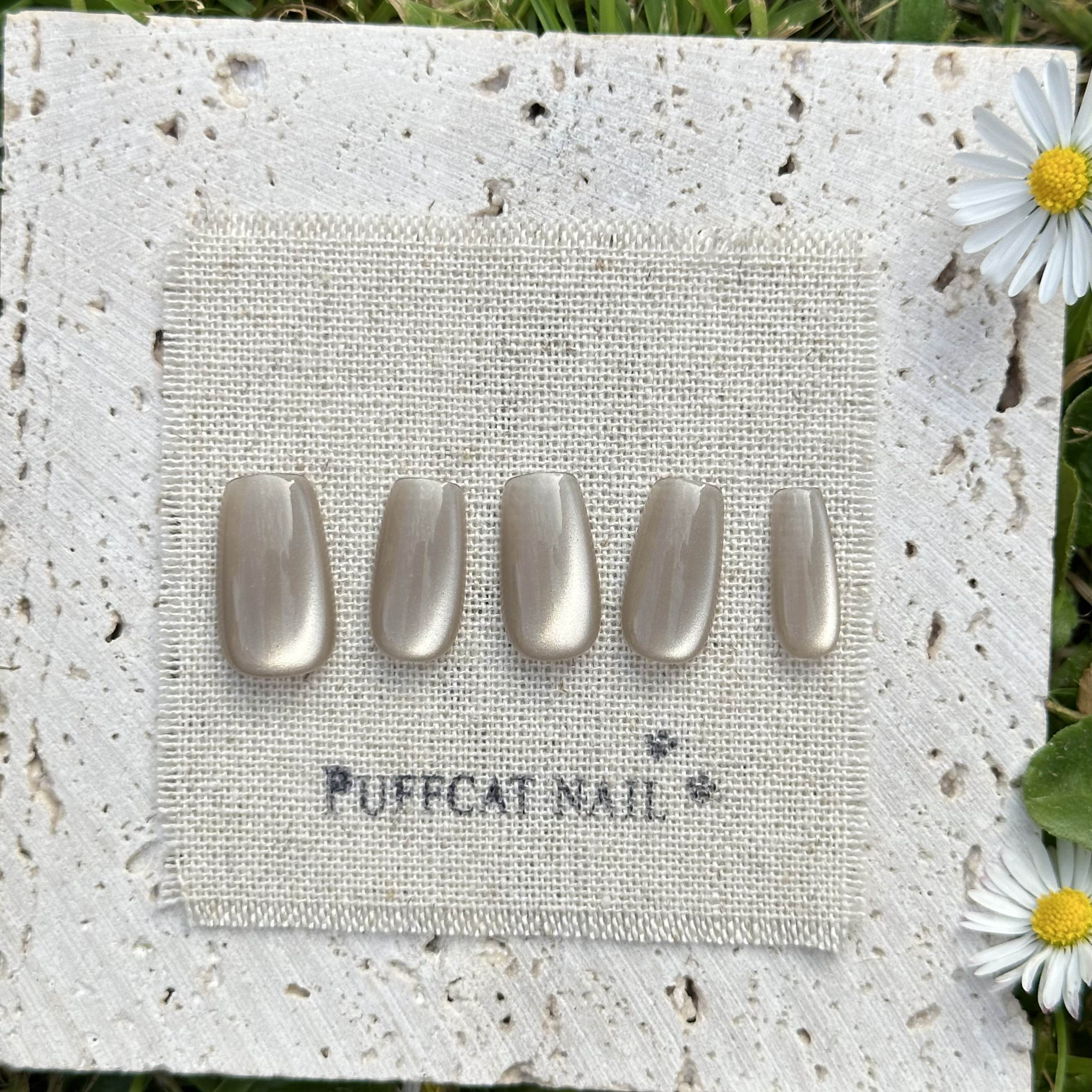 Image of Jasmine Cat-Eye